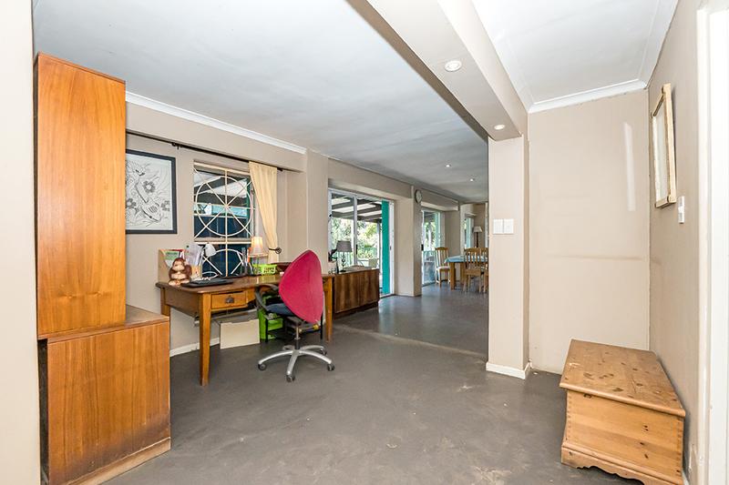 4 Bedroom Property for Sale in The Meadows Western Cape